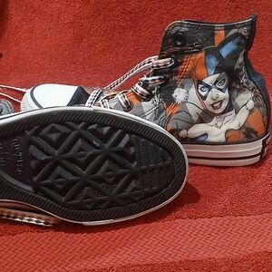 Harley Quinn High-Top Sneakers Youth 4 Womens 6